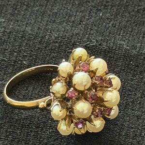 Elegant pearl and amethyst Cluster Ring